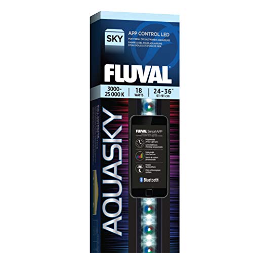 Luce LED RGB Bluetooth Fluval Aquasky 2.0 sopra un acquario di comunità